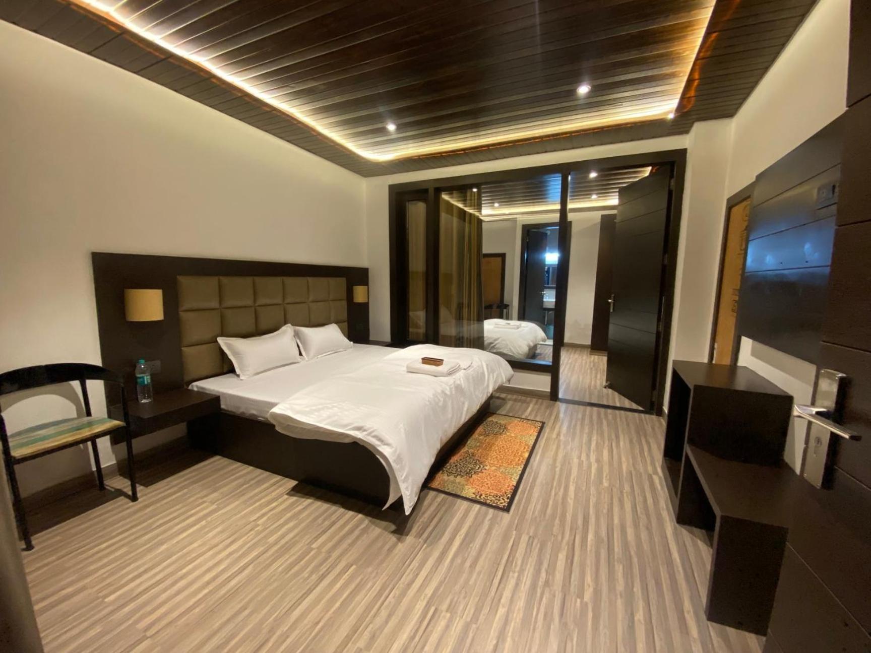 Mount View - A Luxurious Stay Bhowali Nainital Exterior foto